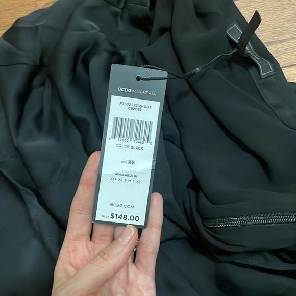 BCBGMAXAZRIA black satin skirt - Picture 5 of 5